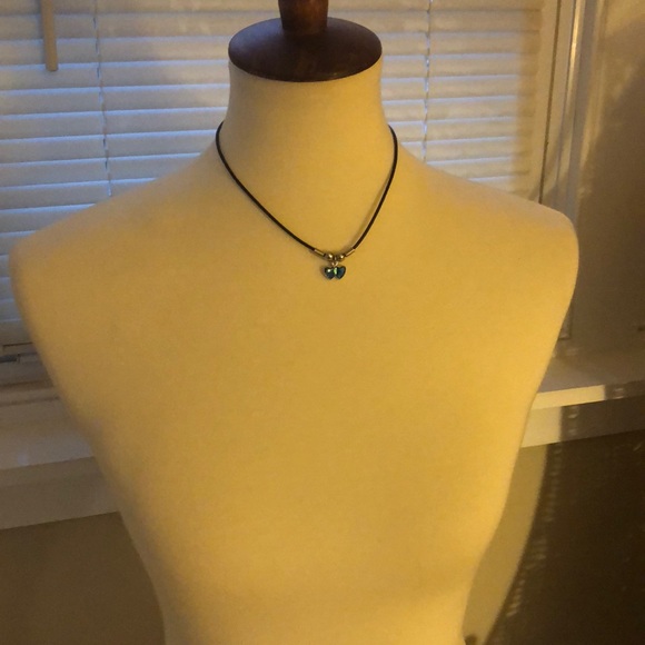 Paua shell necklace ONE LEFT!! - Picture 2 of 6